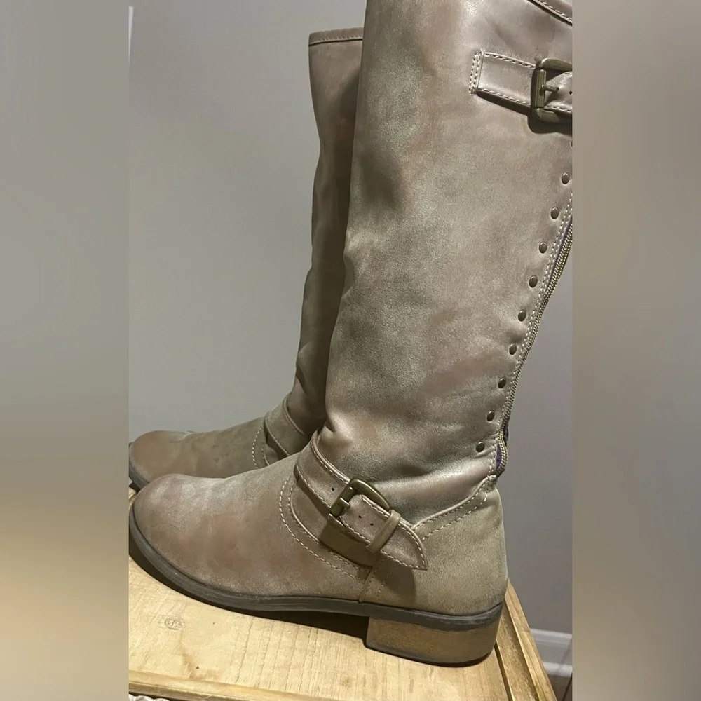 🖤 TRENDY boots in neutral color